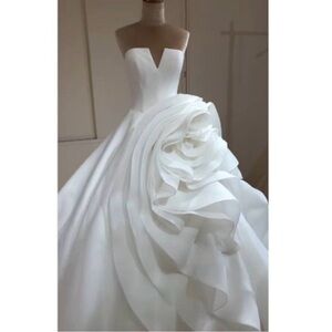 Elegant White Women’s Dress
